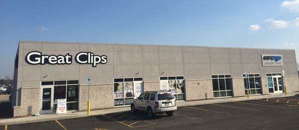 Freedom Square: 1986 Freedom Pkwy, Washington, IL 61571